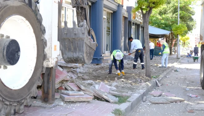 Ordu Caddesi’nde 450 metrelik alanda yenileme çalışması