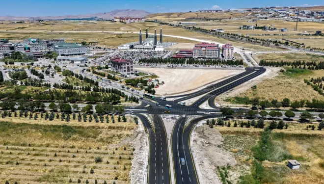 Sahil yolu üniversite kavşağı tamamlandı