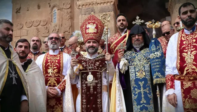 Akdamar'da 14'üncü ayin