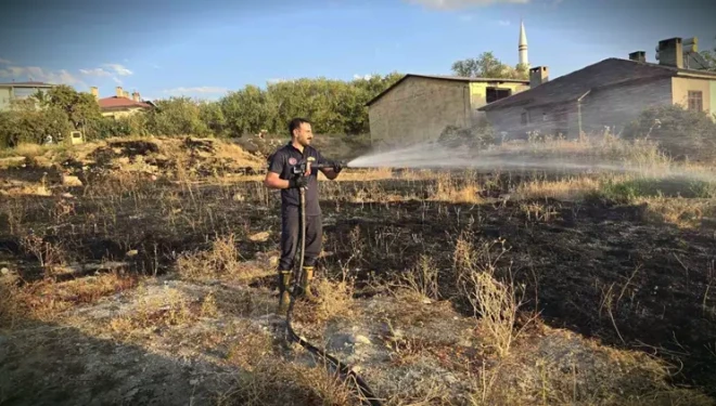Van’da örtü üstü yangını