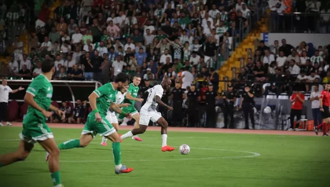Muğlaspor ile Vanspor FK'dan 4 gollü beraberlik