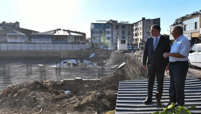 VBB kent merkezinde yeni bedesten çarşısı yapıyor