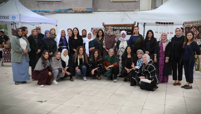 Saray'da kadınların emeği ve hafızasıyla üretilen kilim pazarı kapılarını açtı