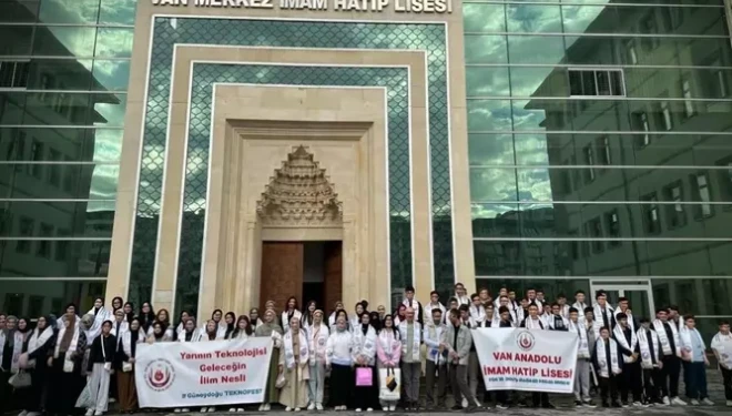 Van Anadolu İmam Hatip Lisesinden