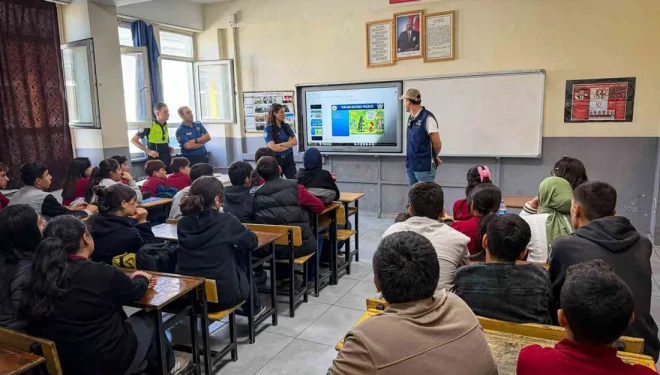 Muradiye’de öğrencilere