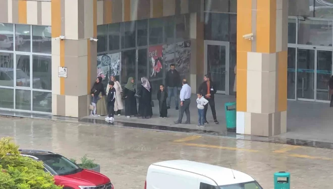 Van’da aniden bastıran yağmur