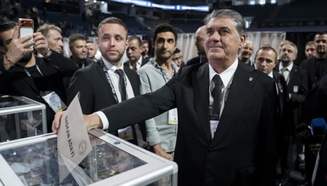 Beşiktaş'ta Serdal Adalı yeniden başkanlığa seçildi