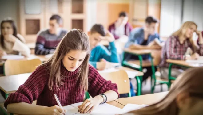 VBB'nin eğitim merkezlerinden YKS'de 487 öğrencilik başarı