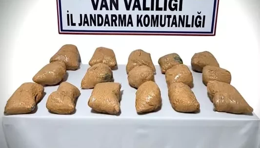 Van’da 22 kilo 100 gram toz esrar ele geçirildi