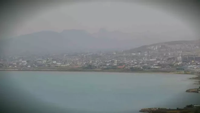 Van kent merkezinde sis etkili oldu