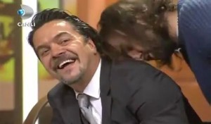 Orçun Beyaz Show'u Basınca Ne Olur? (VİDEO) ~ Beyaz Show Orçun 2 Mart (FT)