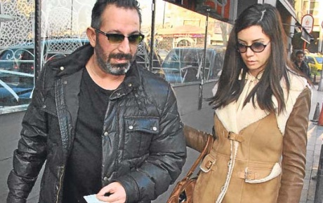 Cem Yılmaz Evlendi Düğünden fotoğraflar (Ahu Yağtu'nun Gelinliğinin Resmi)