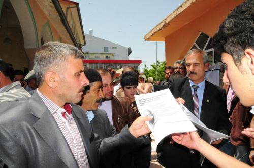 Vanlılar Ermeni asıllı Türk Vatandaşı Sevan Nişanyan Kınadı
