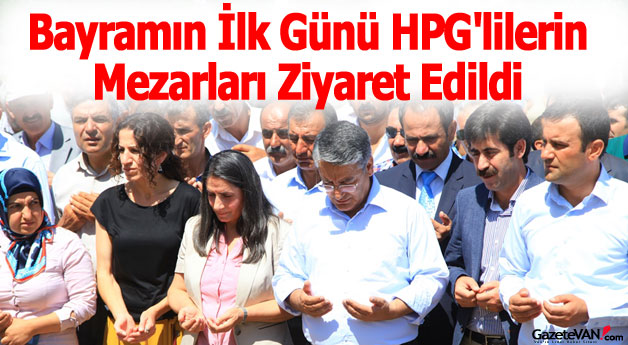 HDP'li ve DBP'liler Bayramın İlk Günü Mezar Ziyaretinde Bulundular