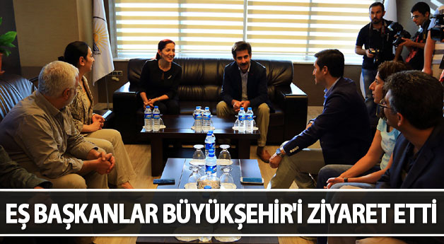 HDP-DBP Eş Genel Başkanları, Van Büyükşehir Belediyesini ziyaret etti