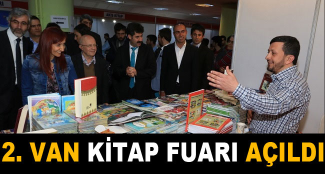 Van Büyükşehir Belediyesi 2. Van Kitap Fuarı açıldı