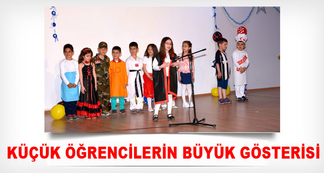 Küçük Öğrencilerin Büyük Gösterisi