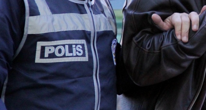 FETÖ üyesi olmaktan aranırken yol kontrolünde yakalandı