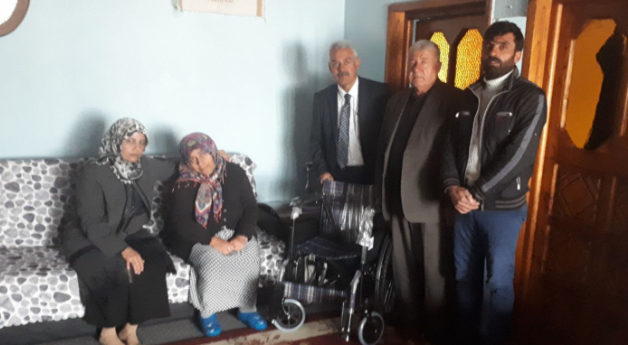 AK Parti’den yaşlı ve engellilere ziyaret