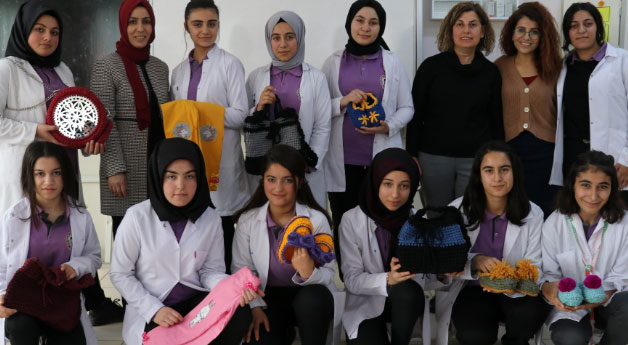 Vanlı öğrencilerden kanserli çocuklara umut