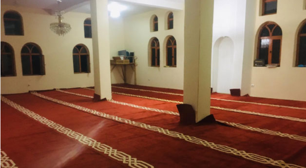 Başkan Sabırlı öncülüğünde camilerin halıları yenileniyor
