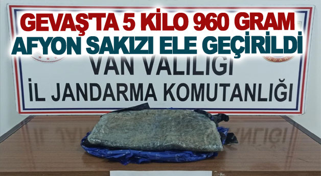 Gevaş'ta 5 kilo 960 gram afyon sakızı ele geçirildi