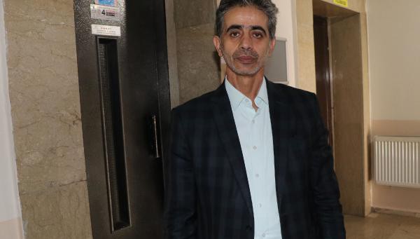 Genel Yayın Yönetmeni Geçken, Davutoğlu'nun Van'daki asansör kazasını anlattı!