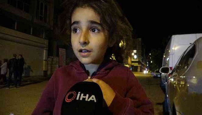 Van'daki depremden etkilenen 8 yaşındaki Havin: "Eve girmeye korkuyorum"