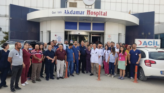 Öldürülen Doktor Ekrem Karakaya için Van’da anma töreni yapıldı!