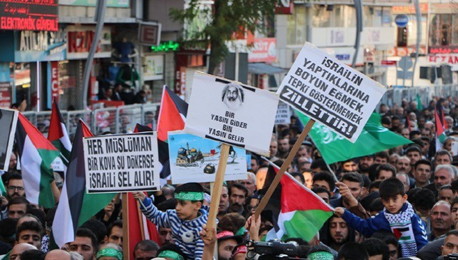 Van'da İsrail'in Filistin'e yönelik saldırıları protesto edildi