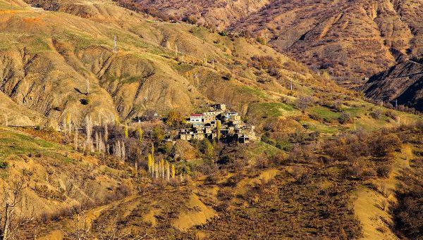 Bitlis'in tarihi taş evlerine ziyaretçi akını