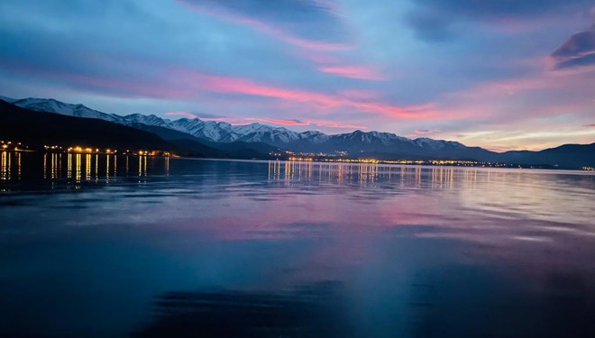 Van Gölü'nde kış güzelliği (FOTO)