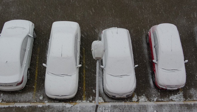 Van’da kar yağışı: 142 yol ulaşıma kapandı, uçaklar rötar yaptı